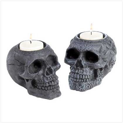 39826 Gothic Skull Candle Stands.jpg