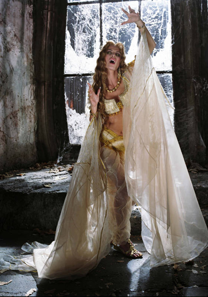 Brides-van-helsing-2617560-421-600.jpg