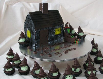 halloween witch house  small.JPG